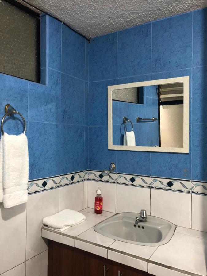 Comfort City Apartment 2 Bedroom 2 Bathroom Baños Esterno foto